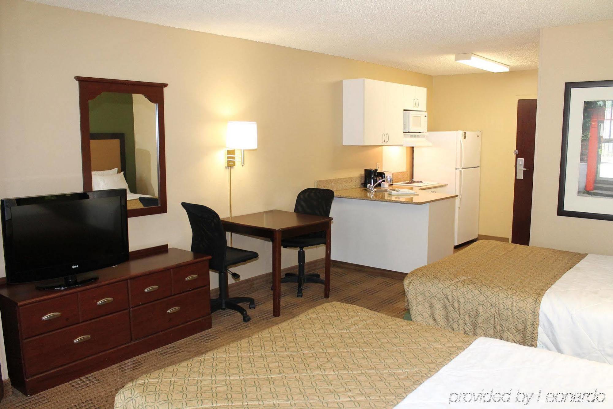 Extended America - Pittsburgh - Hotel Carnegie